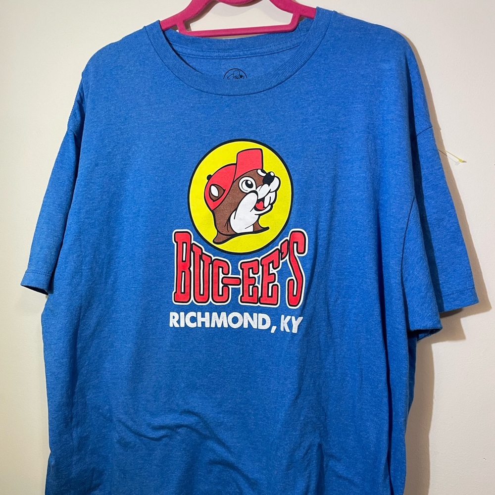 Buc-ee”s men’s 2XL Shirt Blue Richmond KY short sleeve‎ Graphic Tee Adult Cotton